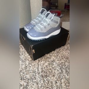 Wolf Grey Jordan’s